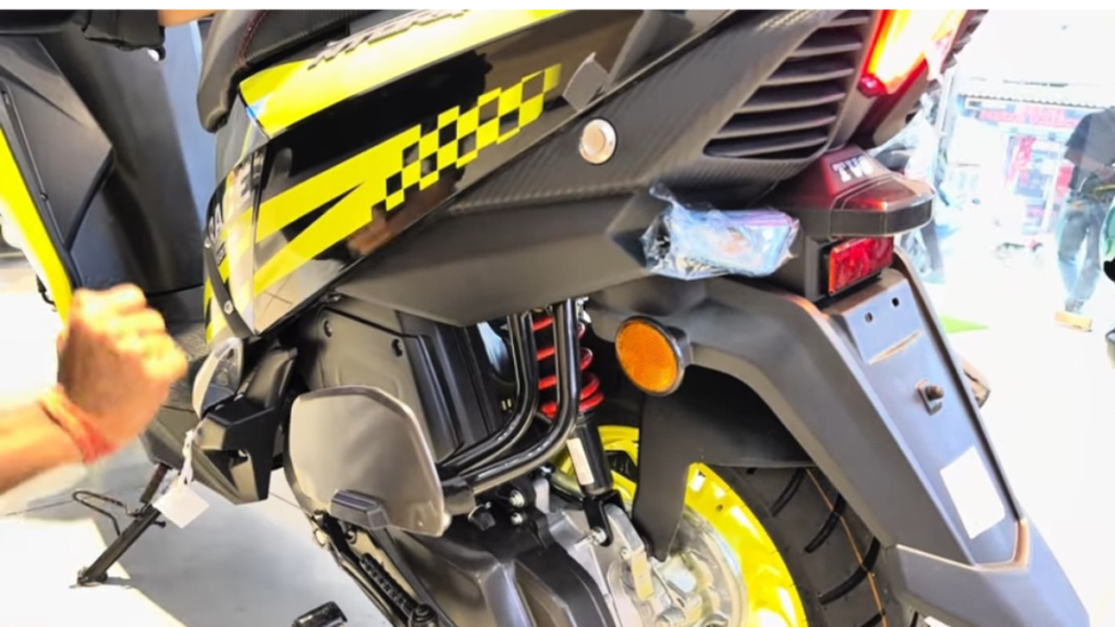 TVS Nitro