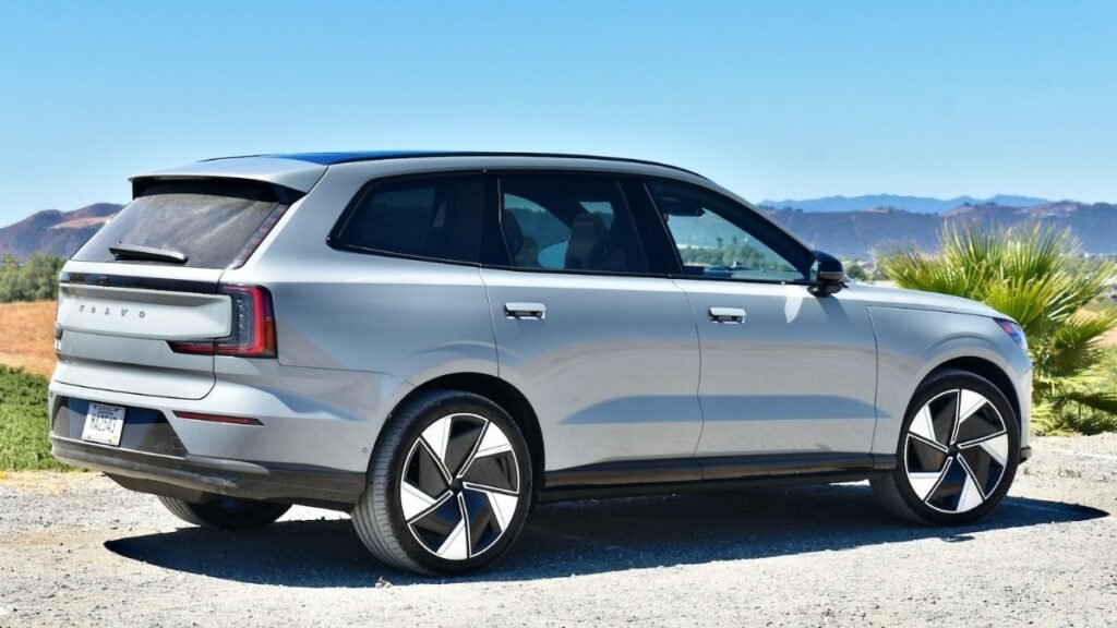 Volvo EX90